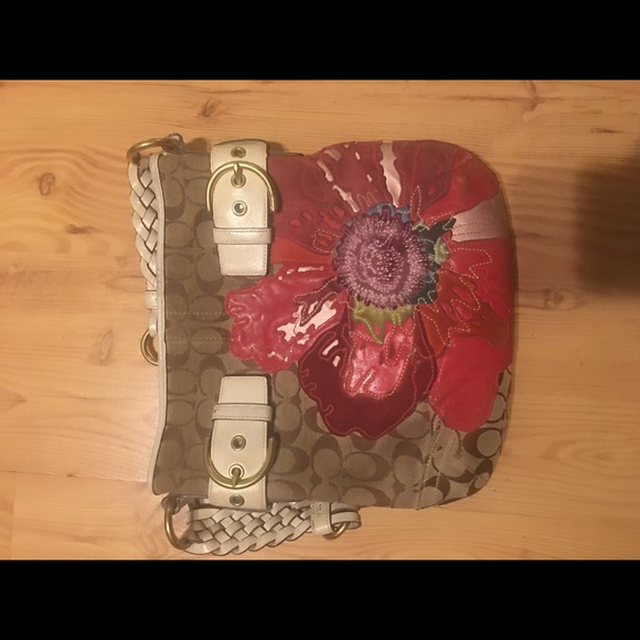 Coach Limited Edition Poppy Floral Signature - Picture 1 of 3